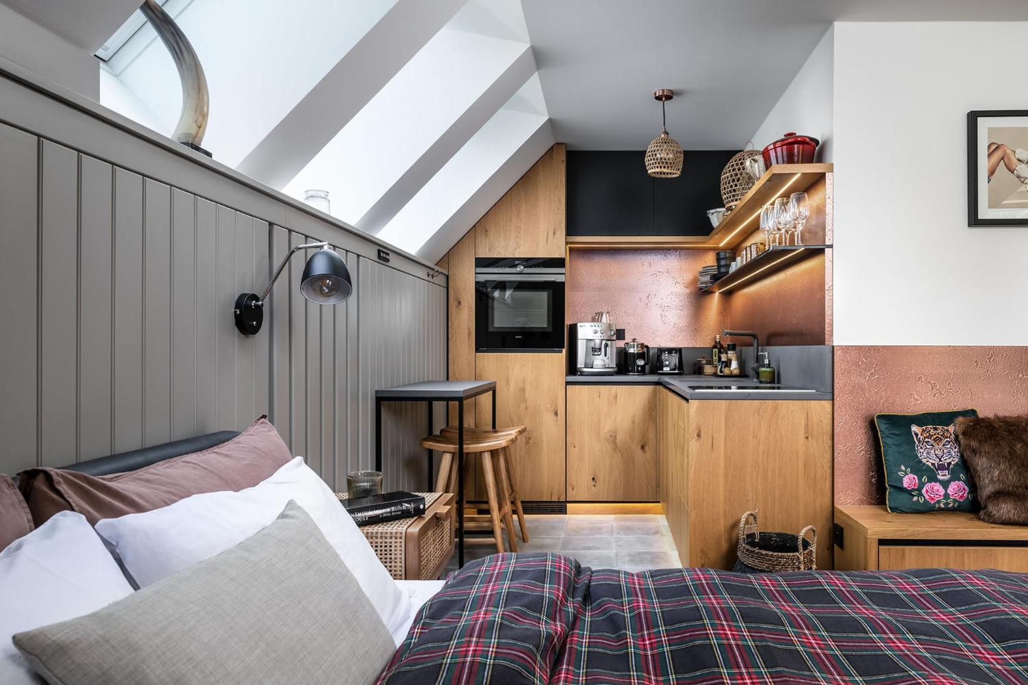 Peaceful, Cozy Designer Mountain